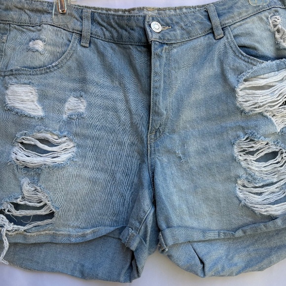 American Eagle Outfitters Distressed Denim Shorts, Size 10 - Picture 4 of 6